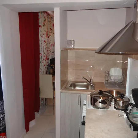 Park View Apartment *